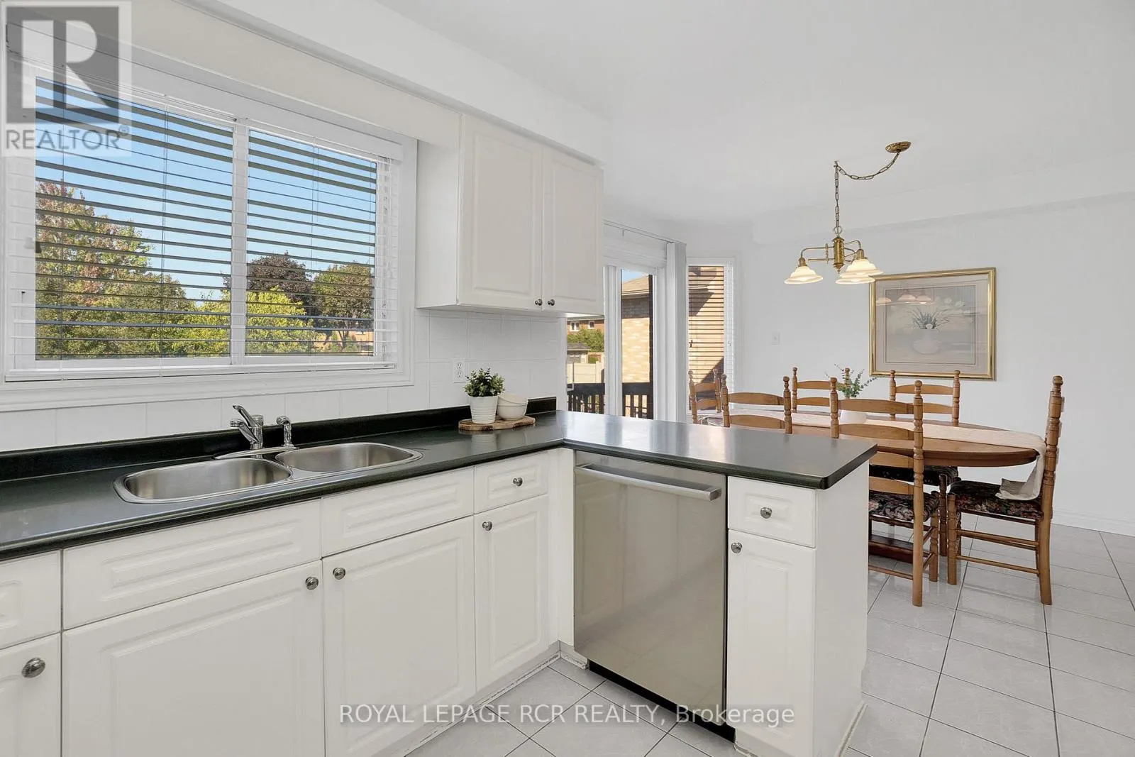 70 ZUCCHET COURT