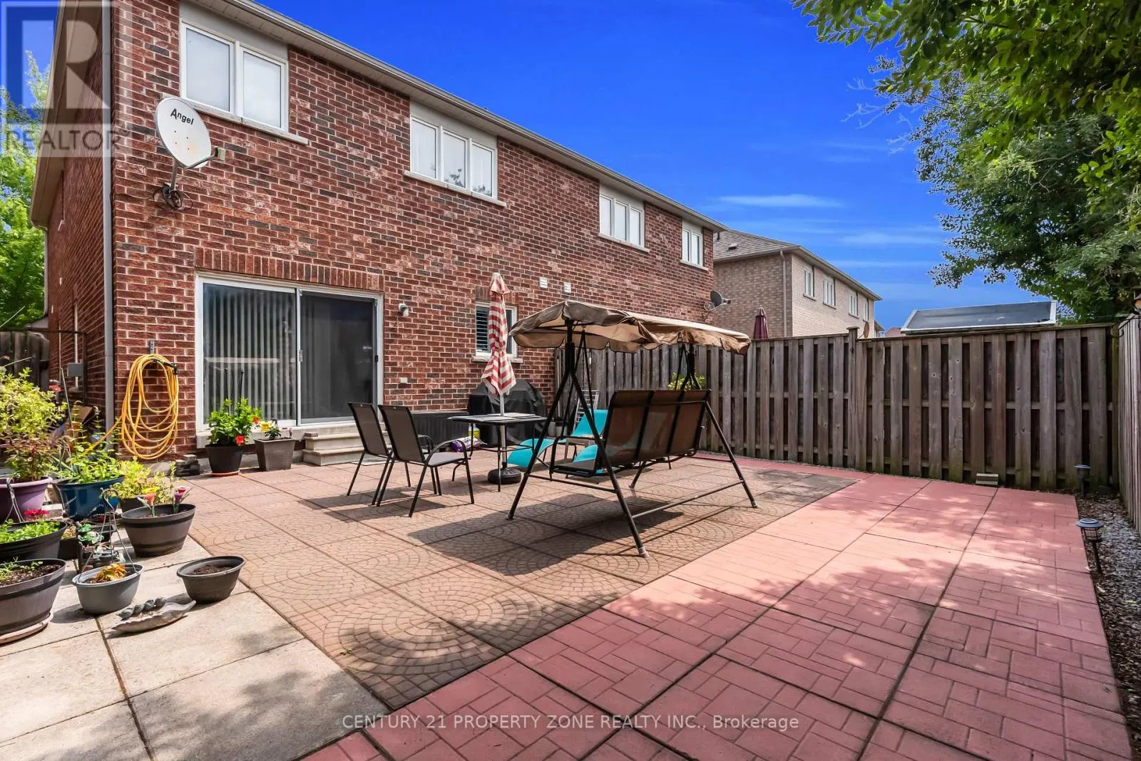18 GRACEWELL ROAD