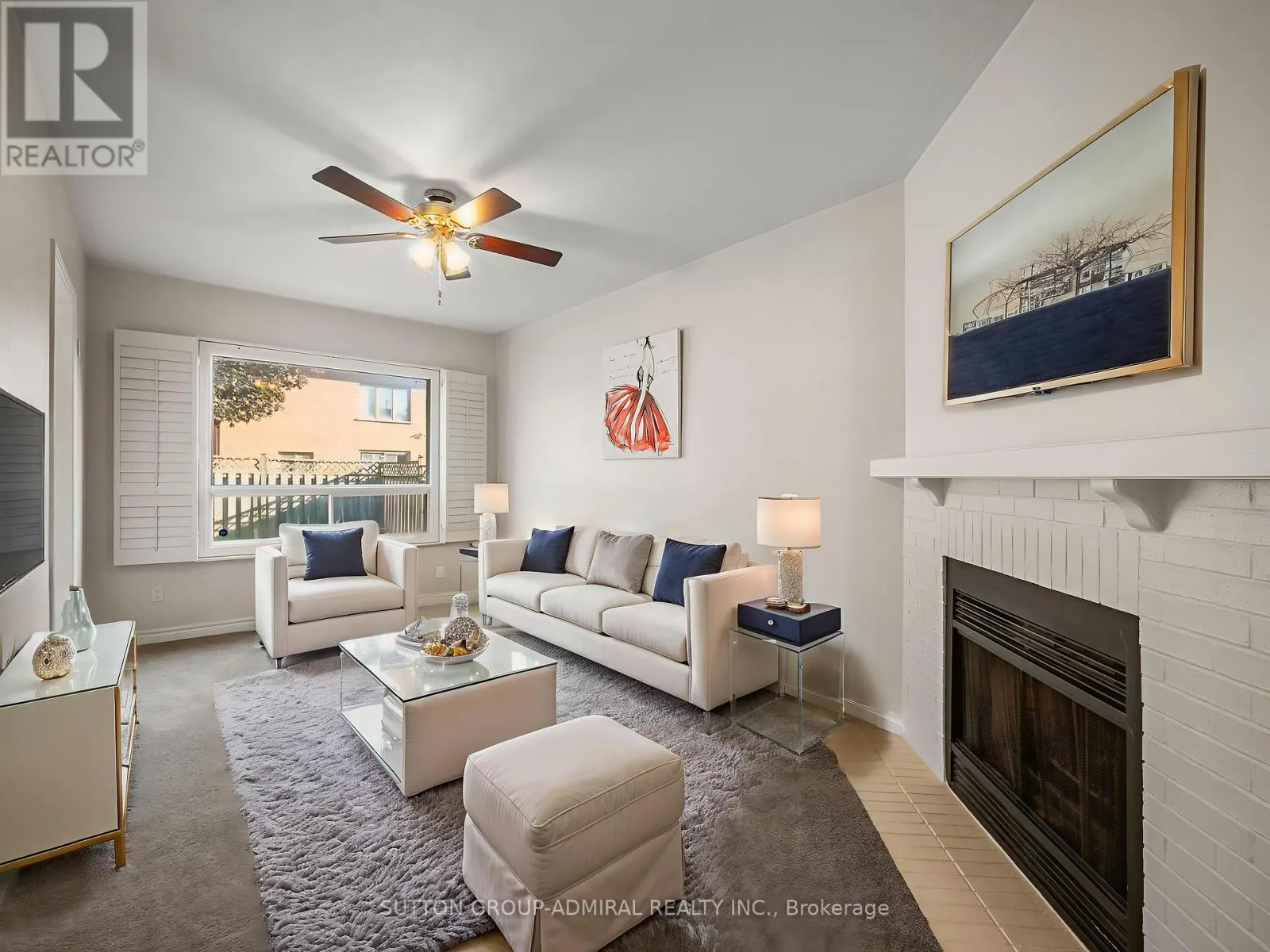 67 VENICE CRESCENT