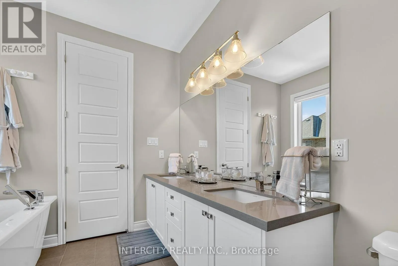 14 GREAT HERON COURT