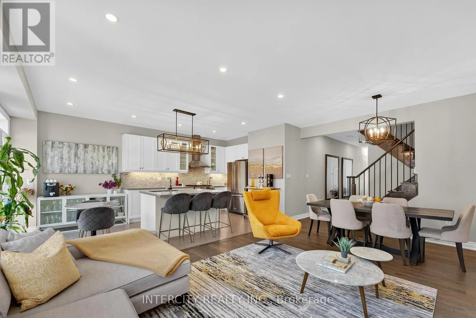 14 GREAT HERON COURT