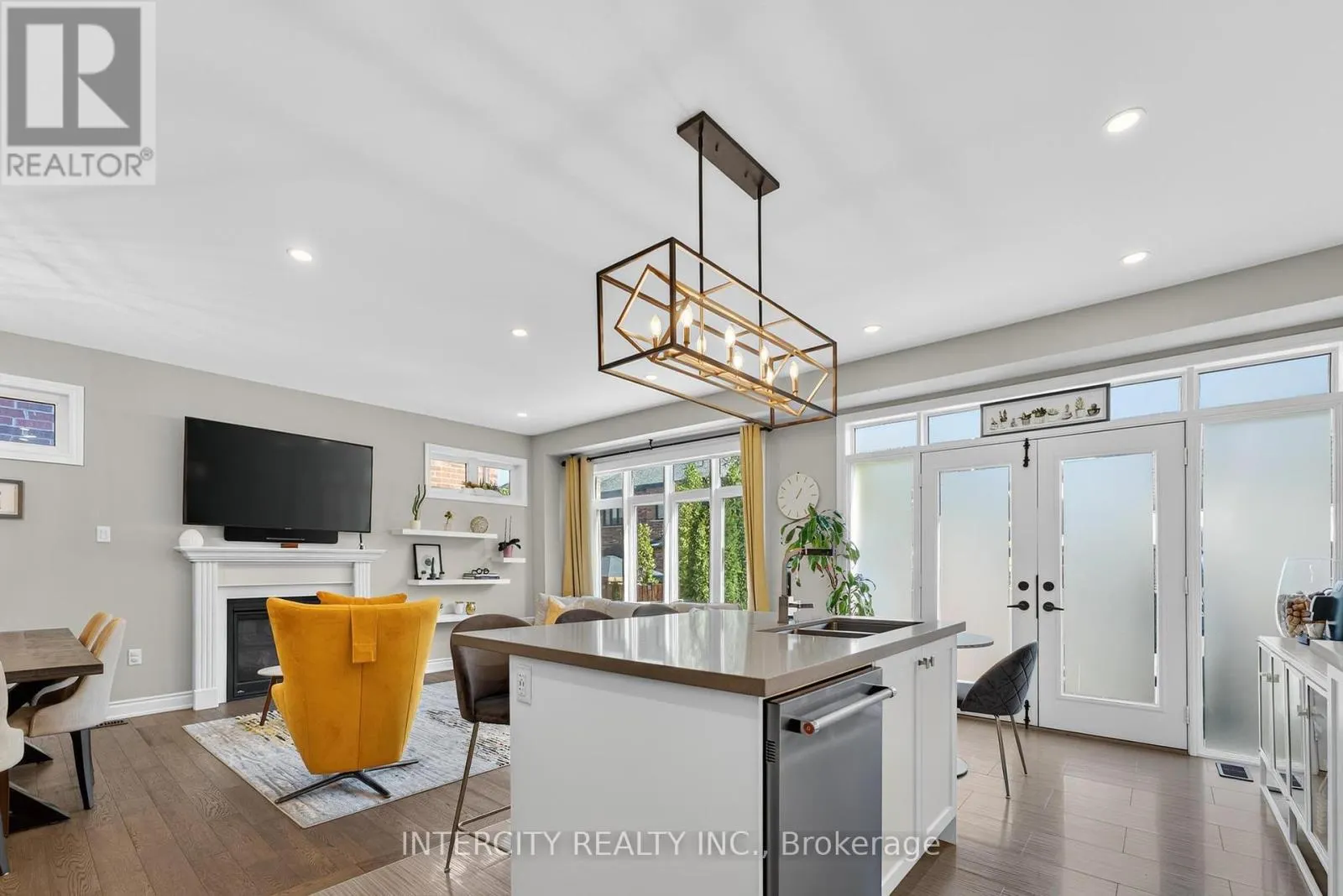 14 GREAT HERON COURT