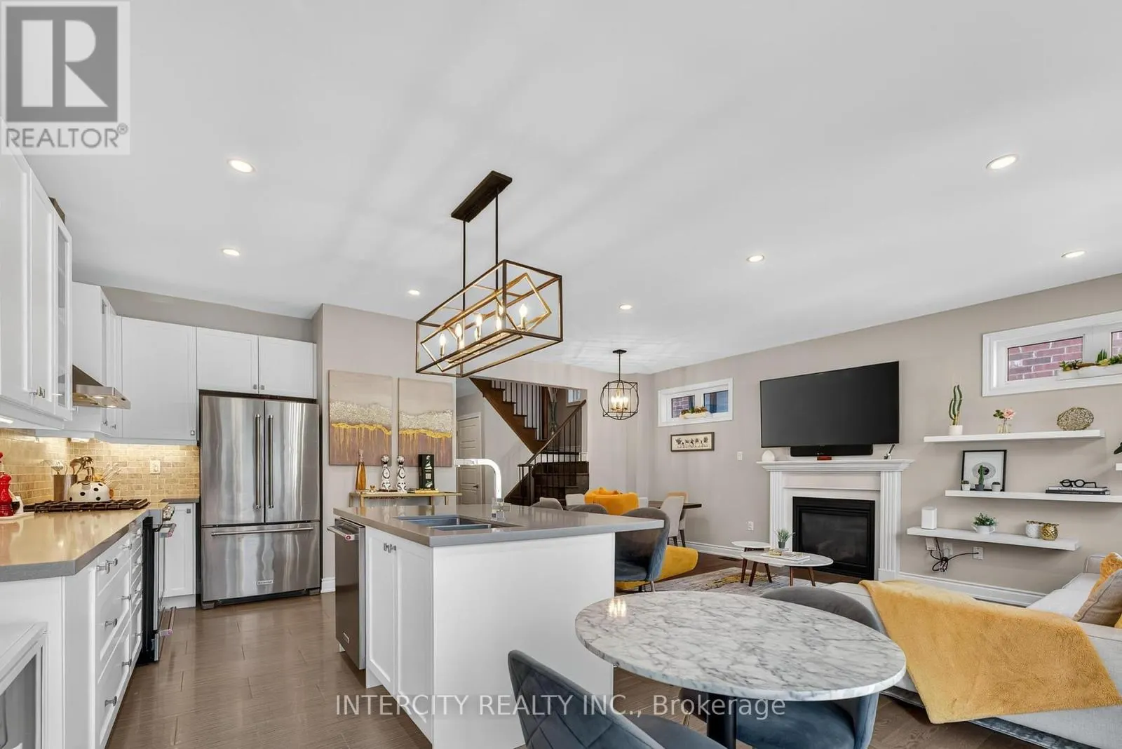 14 GREAT HERON COURT