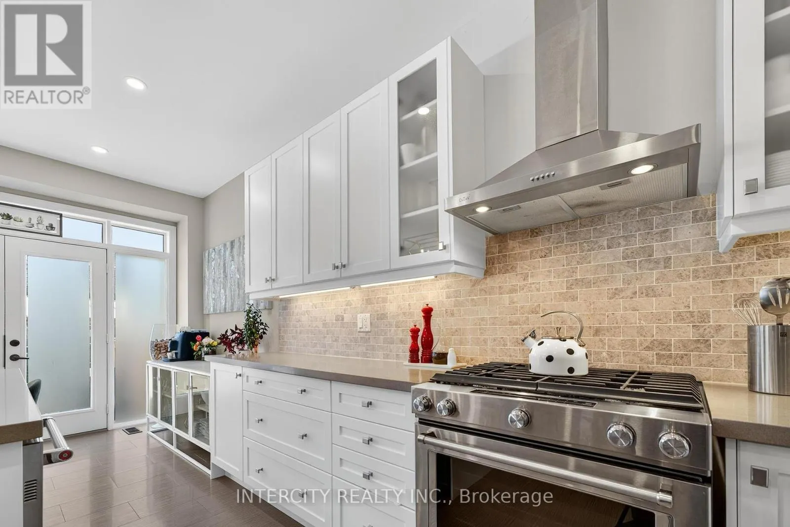 14 GREAT HERON COURT