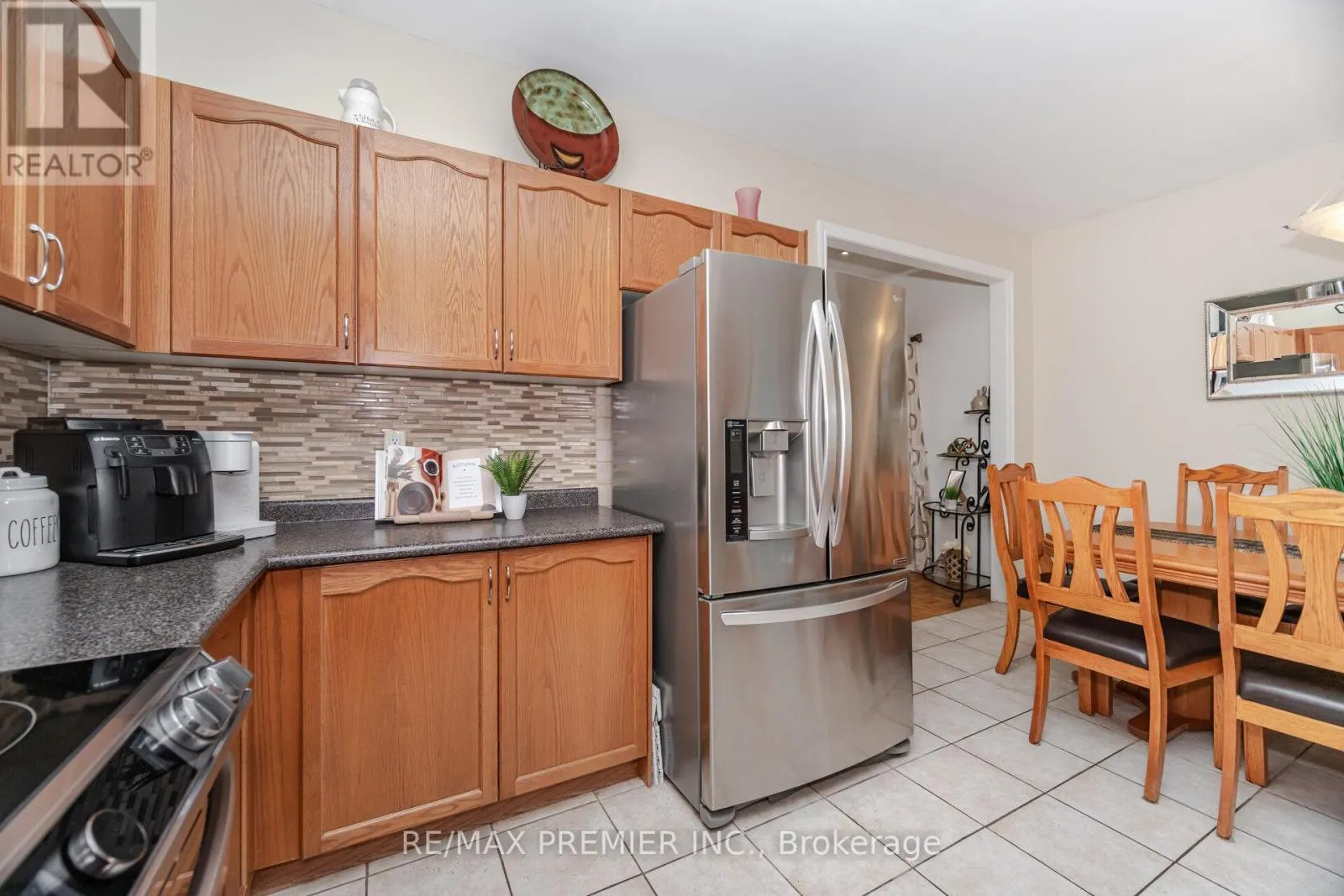 183 REGENCY VIEW HEIGHTS