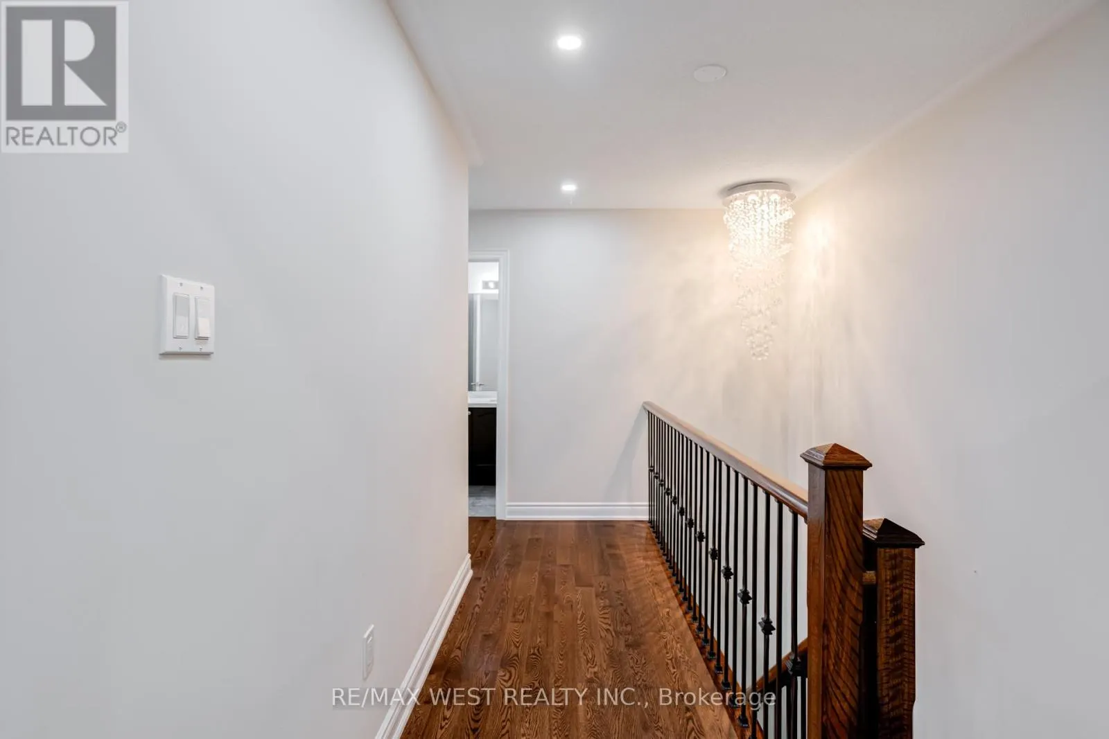 238 WARDLAW PLACE