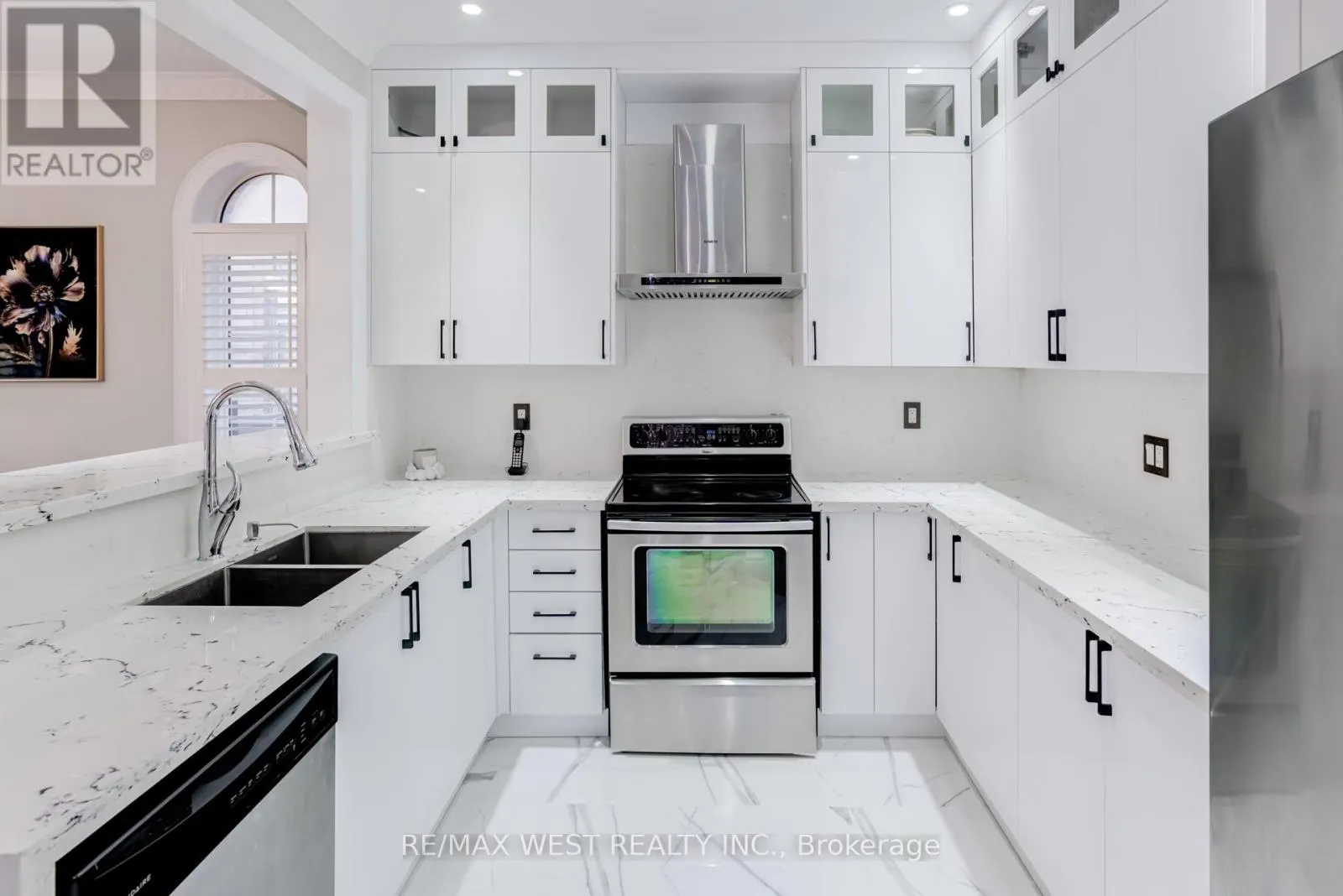 238 WARDLAW PLACE