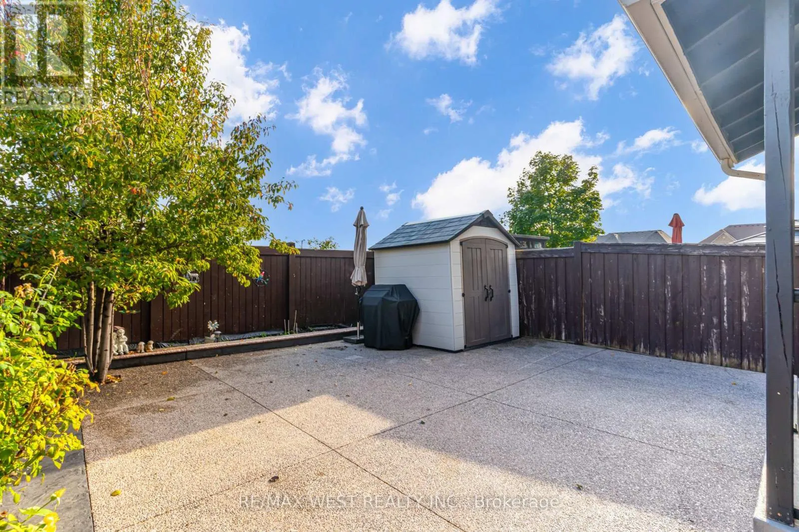 238 WARDLAW PLACE