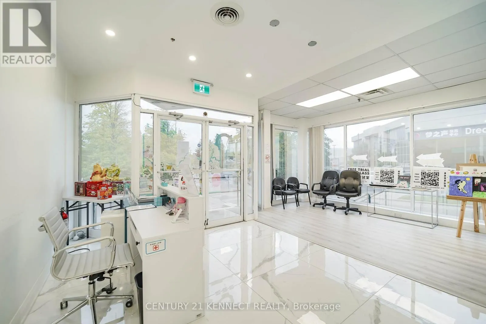 16 - 7780 WOODBINE AVENUE