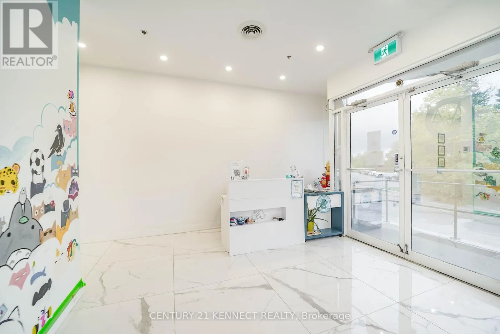 16 - 7780 WOODBINE AVENUE
