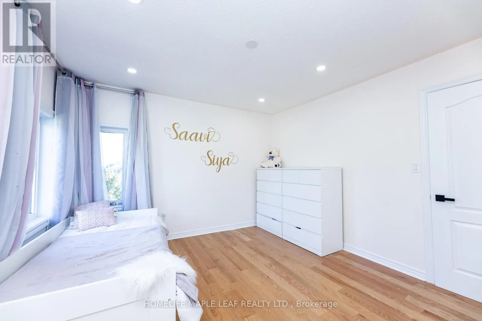 238 DEVONSLEIGH BOULEVARD
