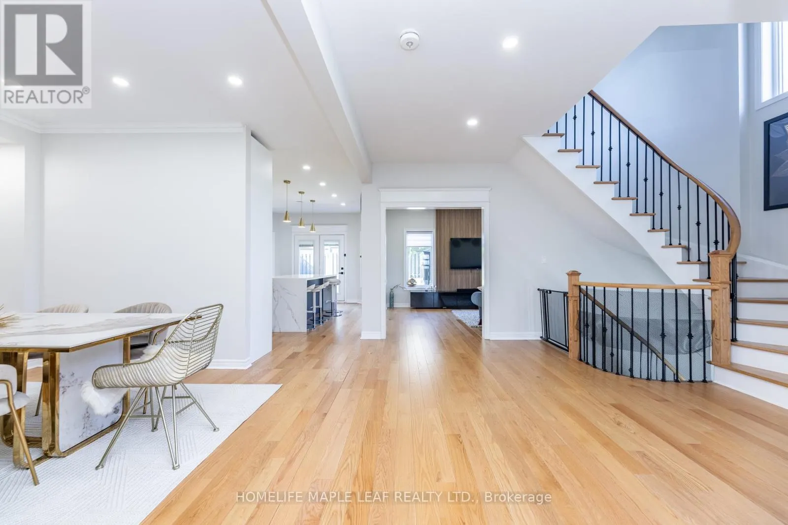 238 DEVONSLEIGH BOULEVARD