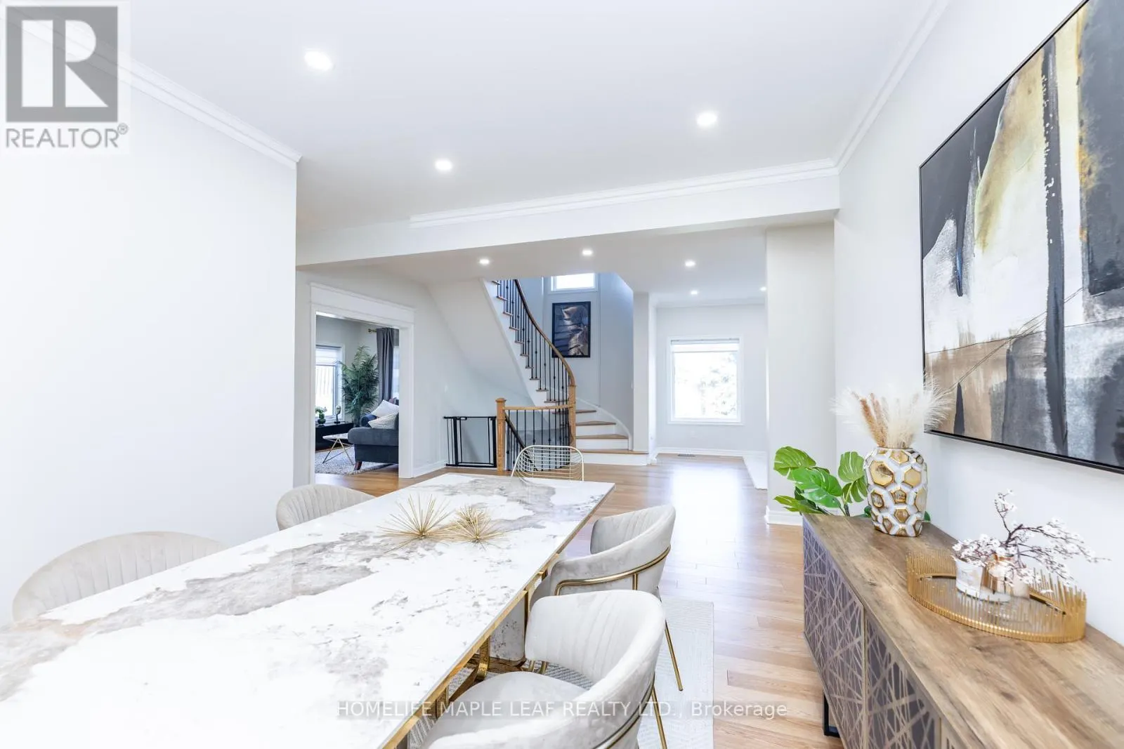 238 DEVONSLEIGH BOULEVARD