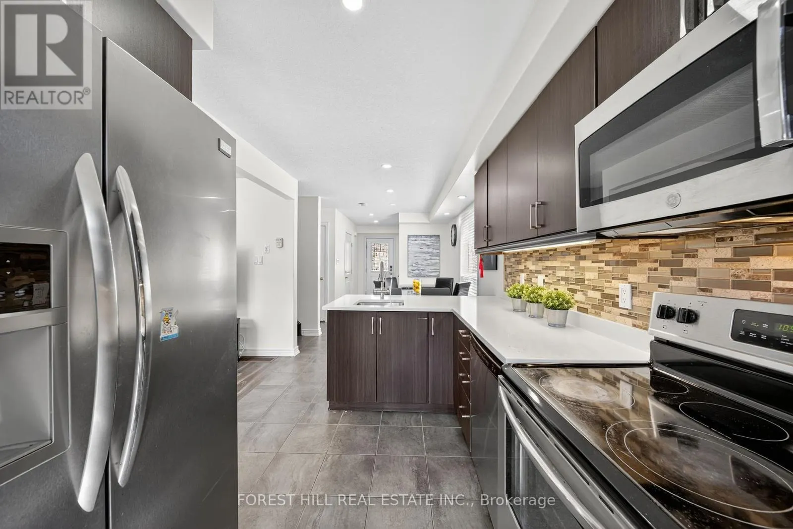 160 BANTING CRESCENT