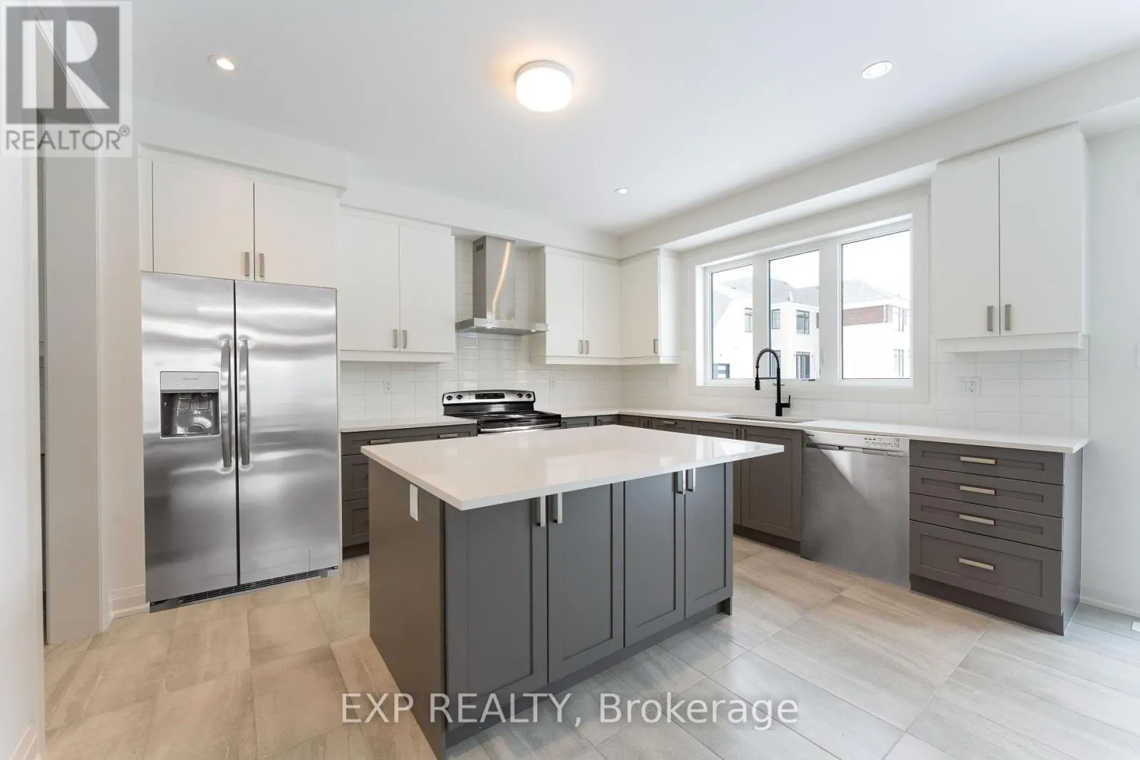 5 MAYFLOWER GARDENS