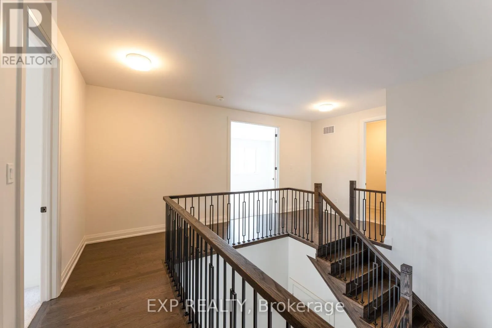 5 MAYFLOWER GARDENS