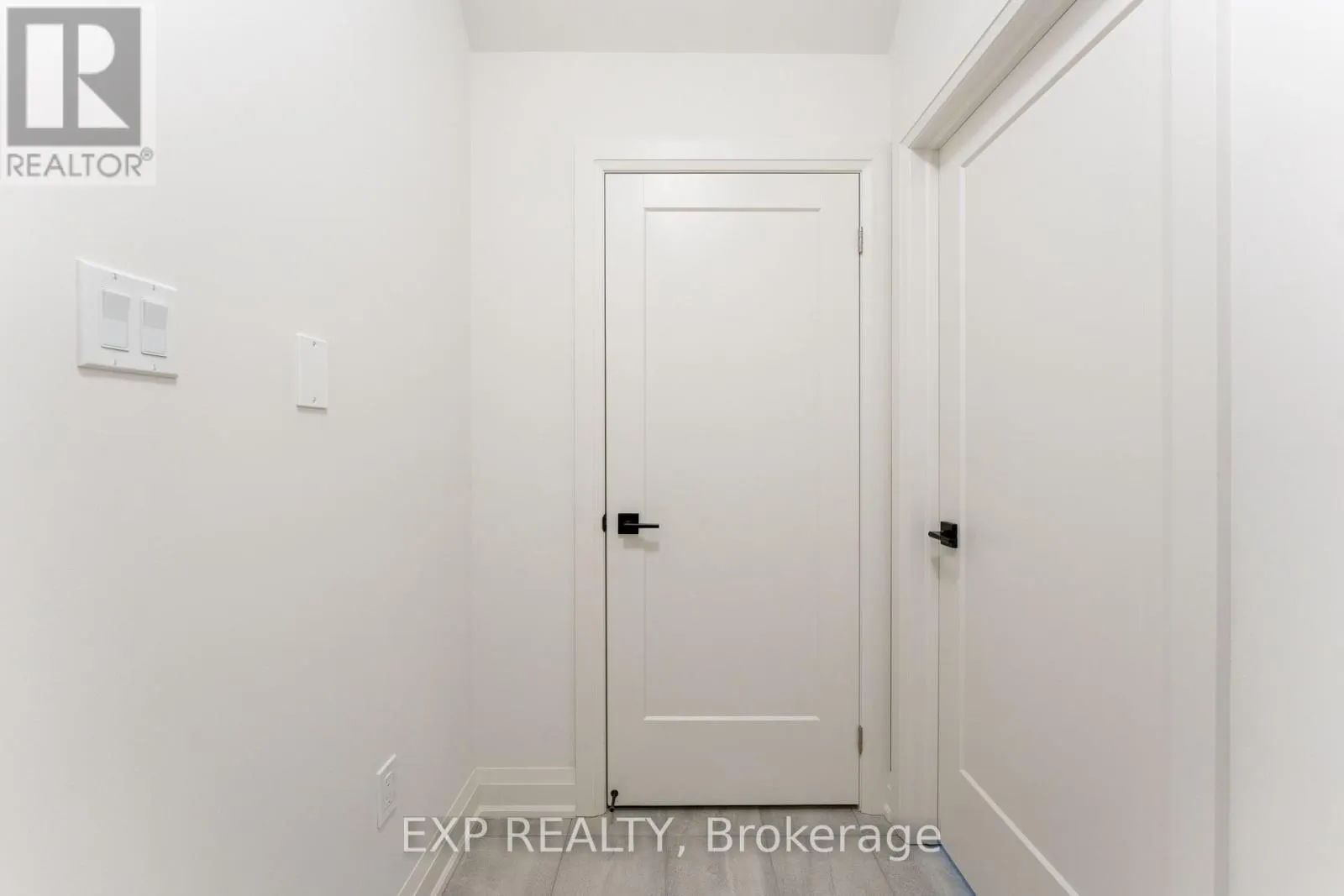 5 MAYFLOWER GARDENS
