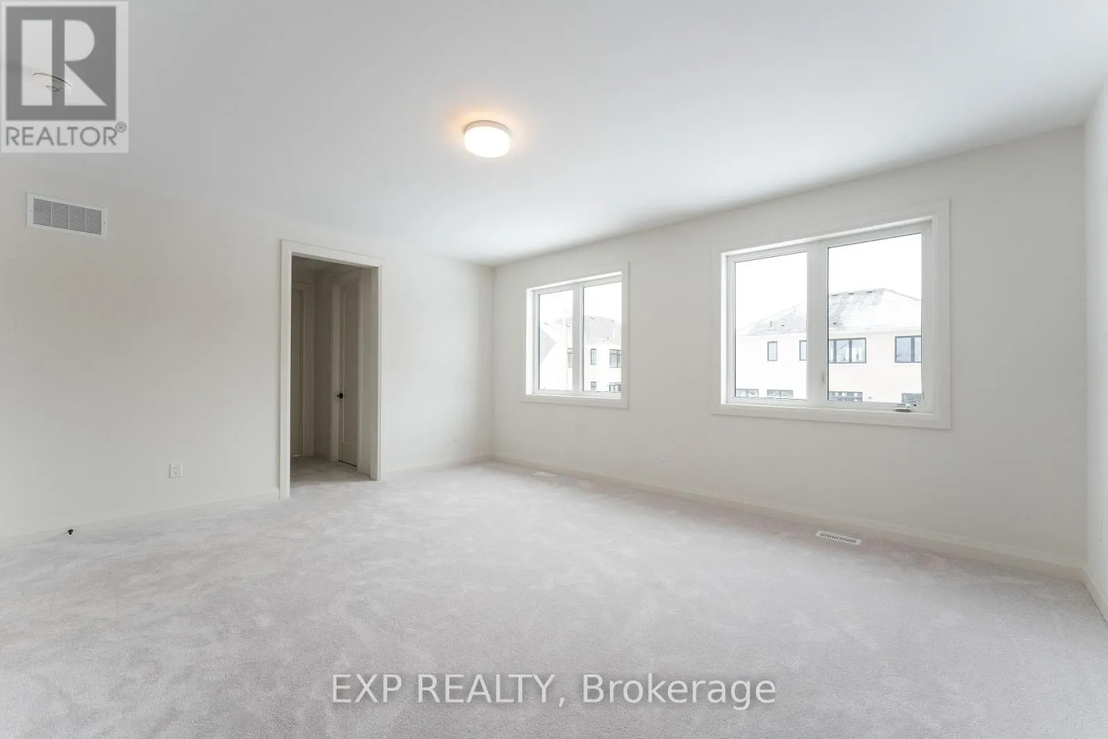 5 MAYFLOWER GARDENS