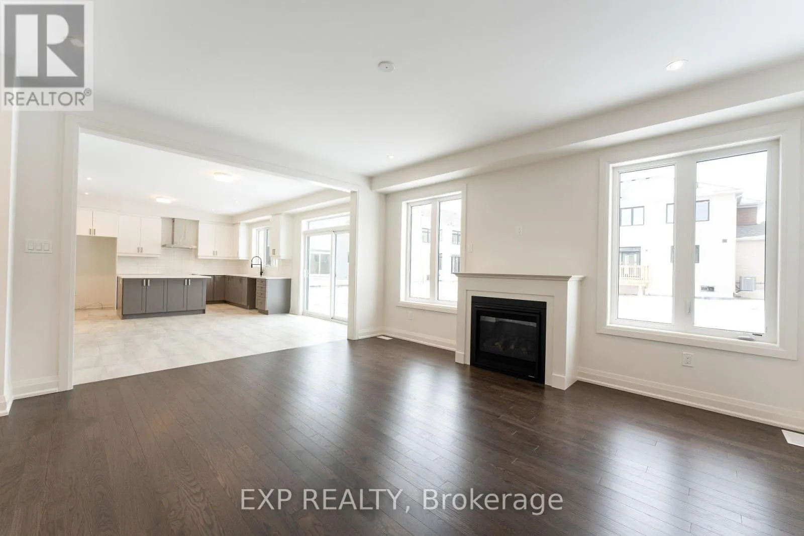 5 MAYFLOWER GARDENS