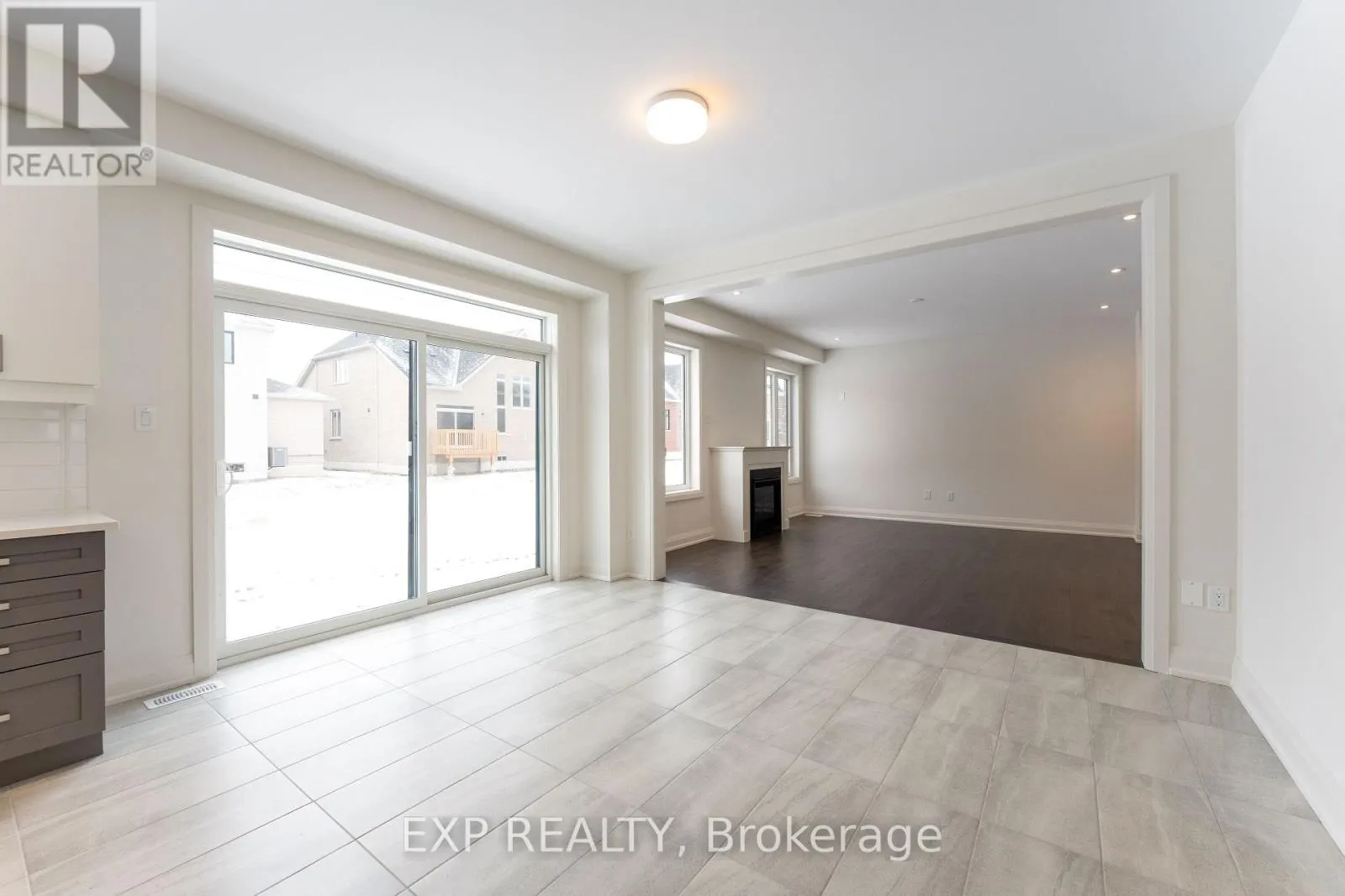 5 MAYFLOWER GARDENS