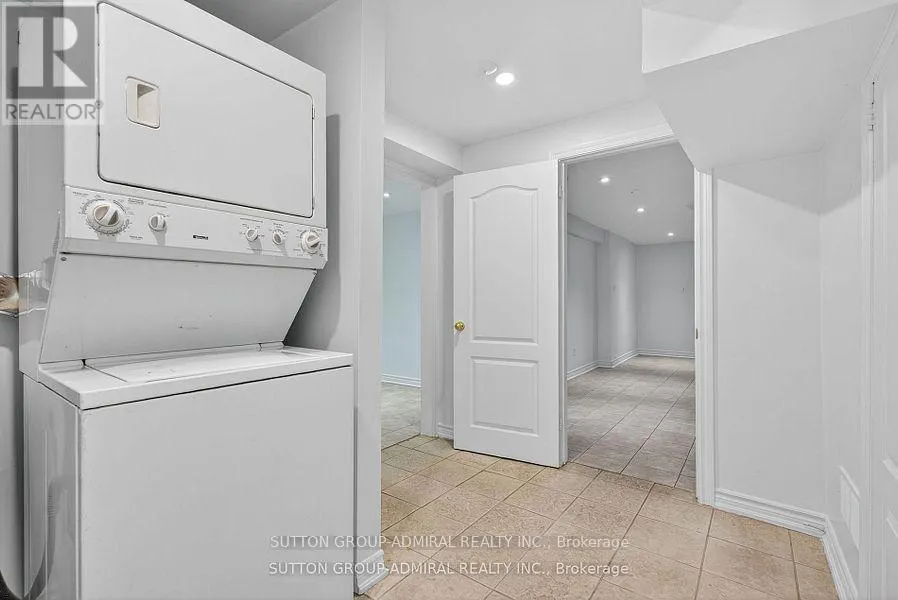 43 KEREMEOS CRESCENT