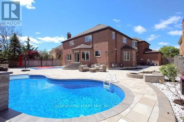 7 ELDERWOOD DRIVE