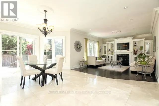 7 ELDERWOOD DRIVE