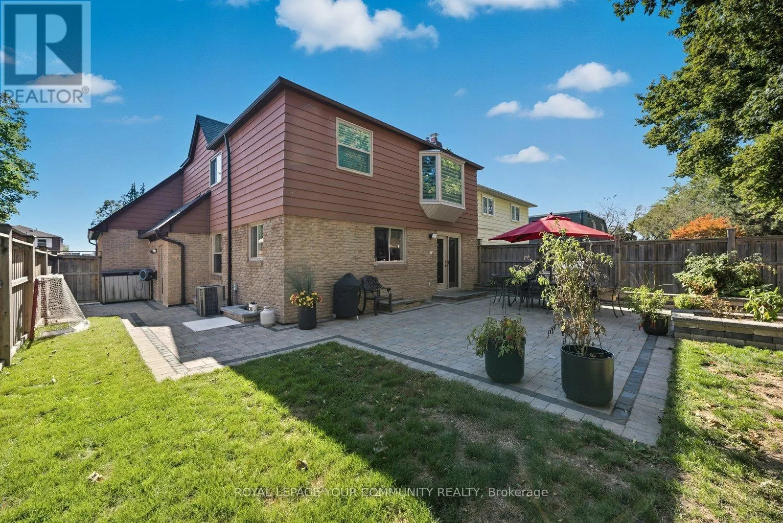 32 RAVENGLOSS DRIVE