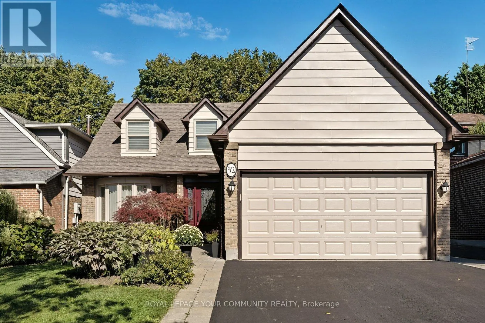 32 RAVENGLOSS DRIVE