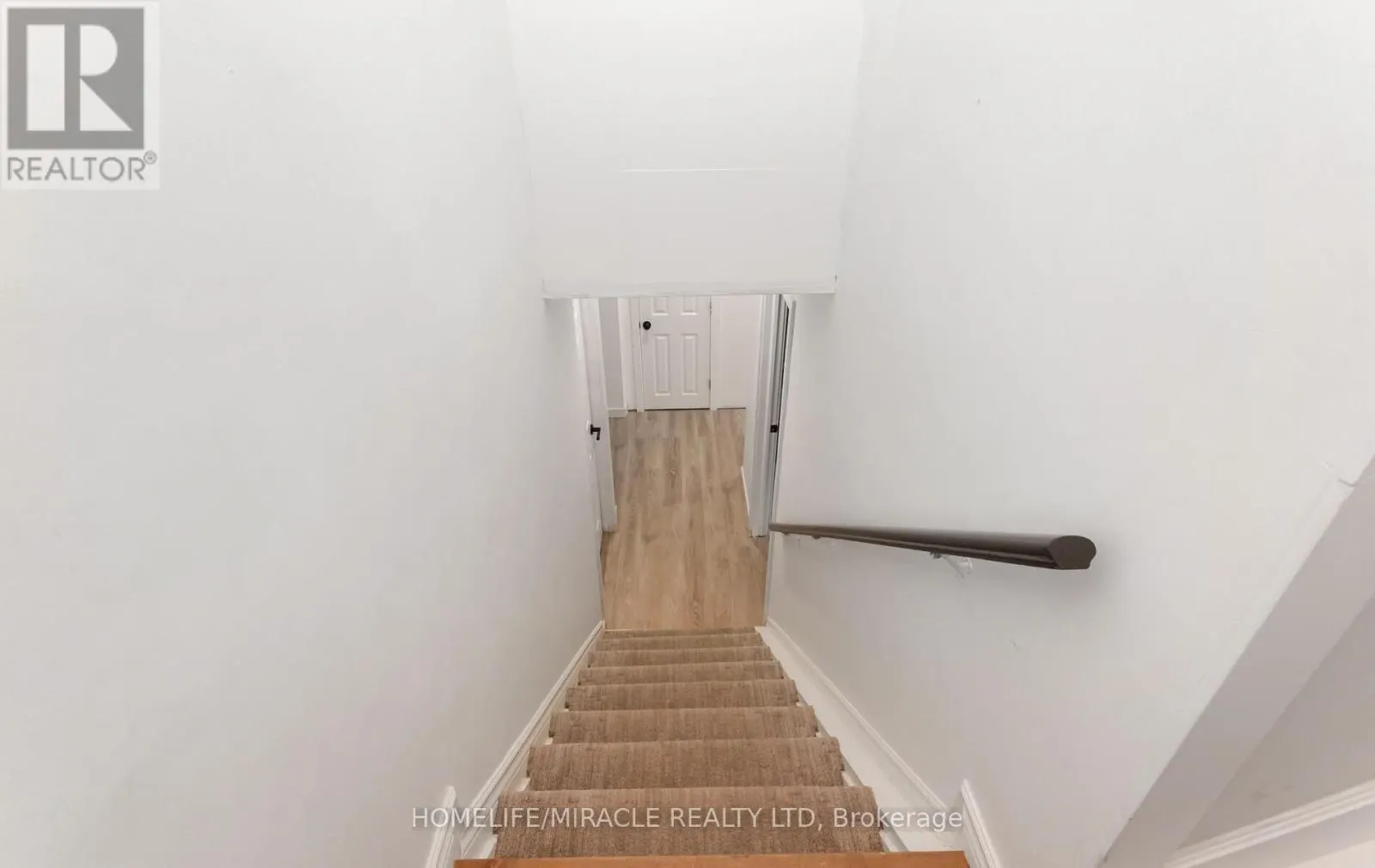 17 KINSLEY STREET