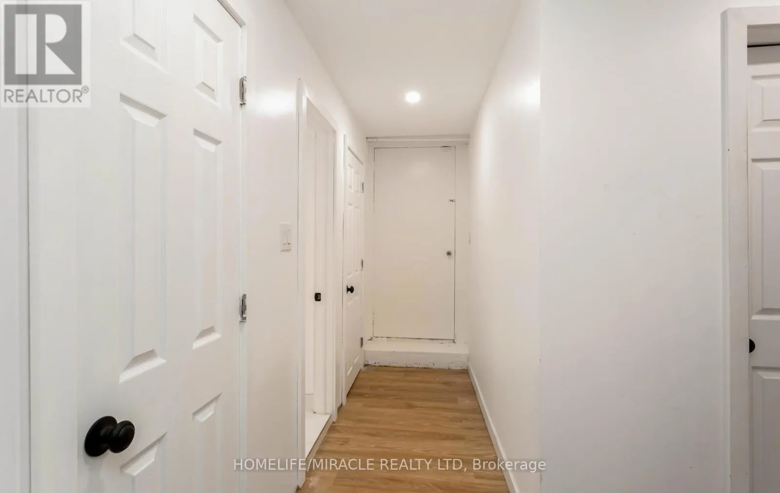 17 KINSLEY STREET