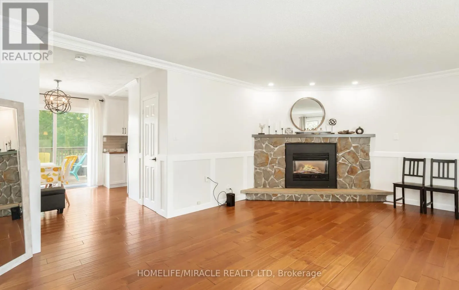 17 KINSLEY STREET