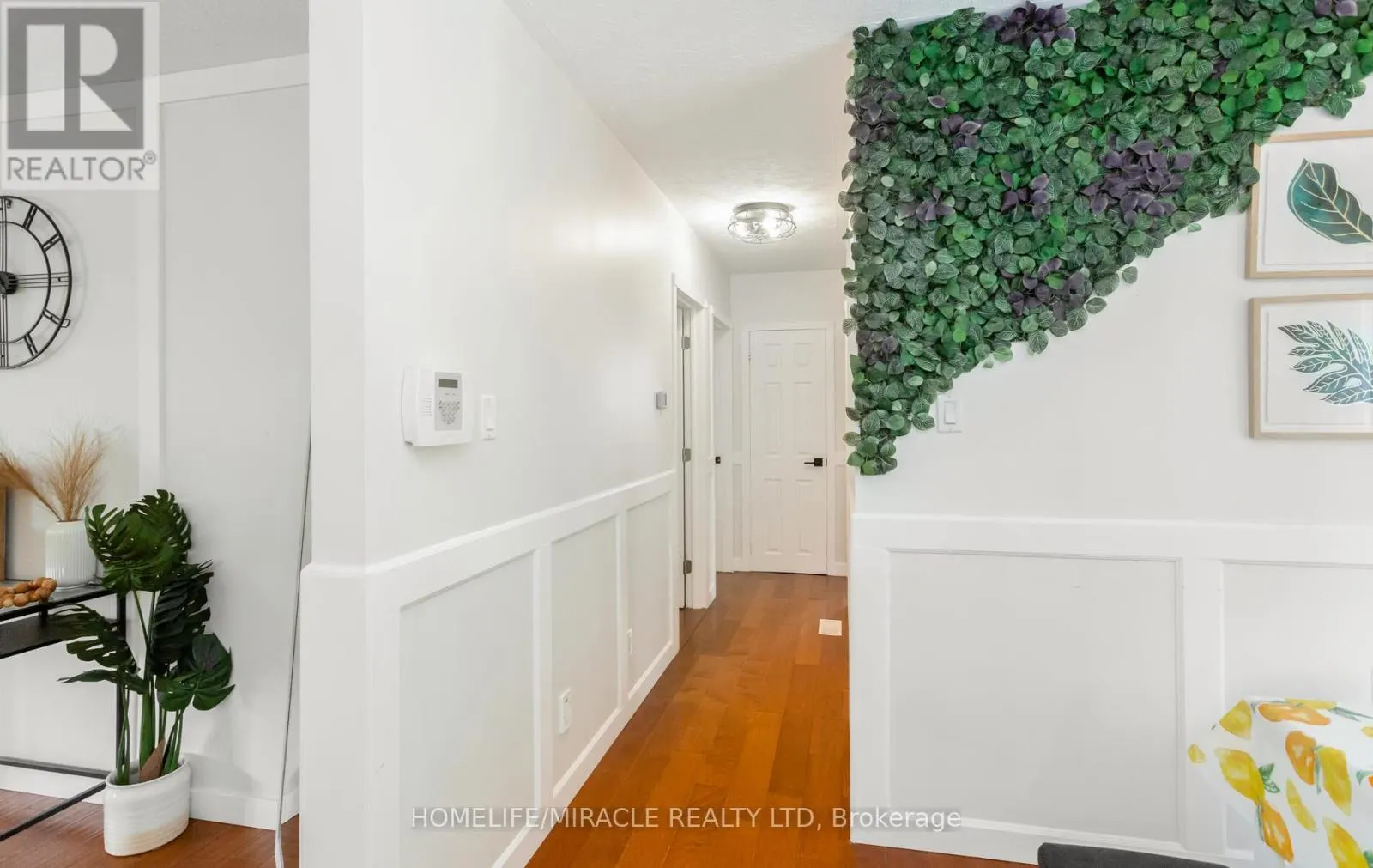 17 KINSLEY STREET