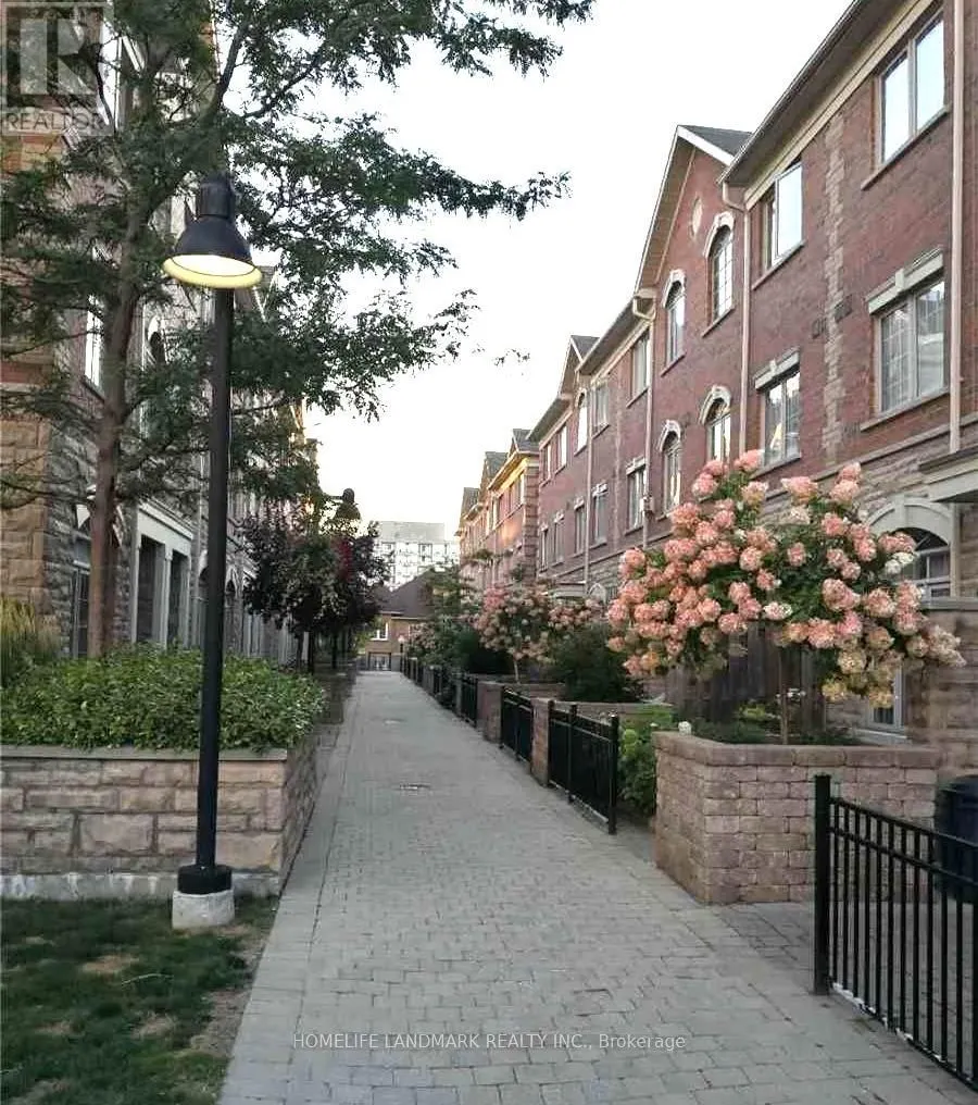 50 - 8 BRIGHTON PLACE