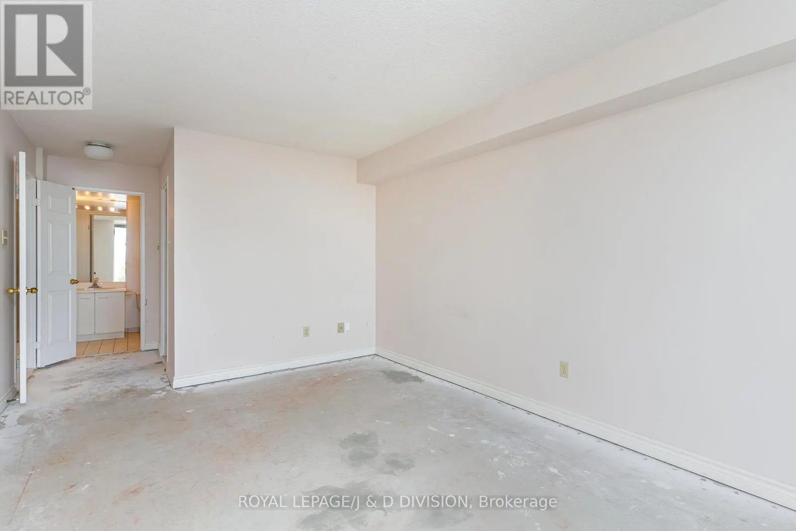 815 - 8501 BAYVIEW AVENUE