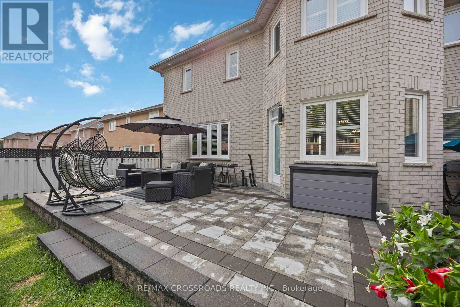 50 GRANDLEA CRESCENT