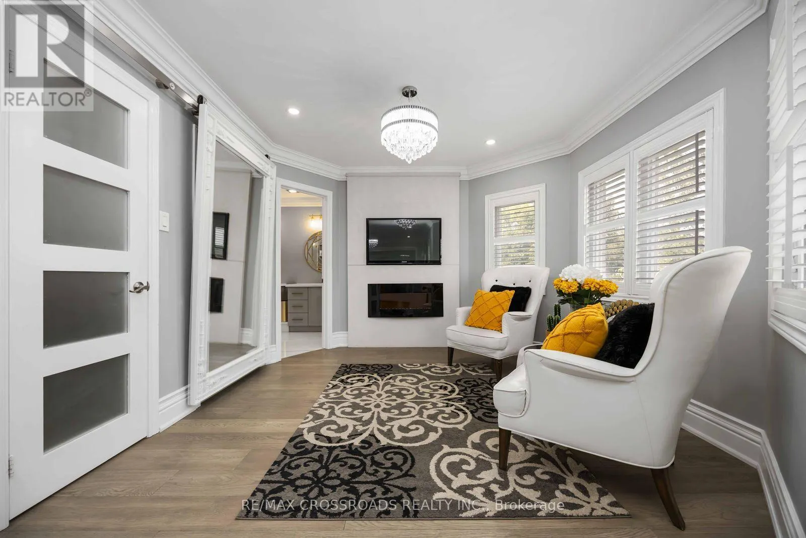 50 GRANDLEA CRESCENT