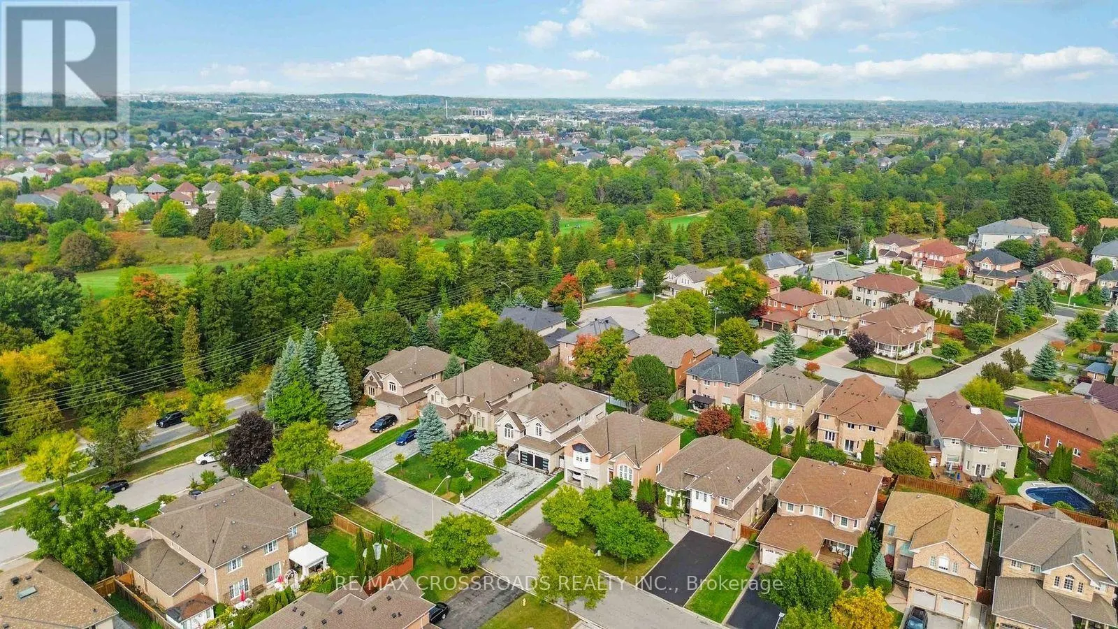 50 GRANDLEA CRESCENT