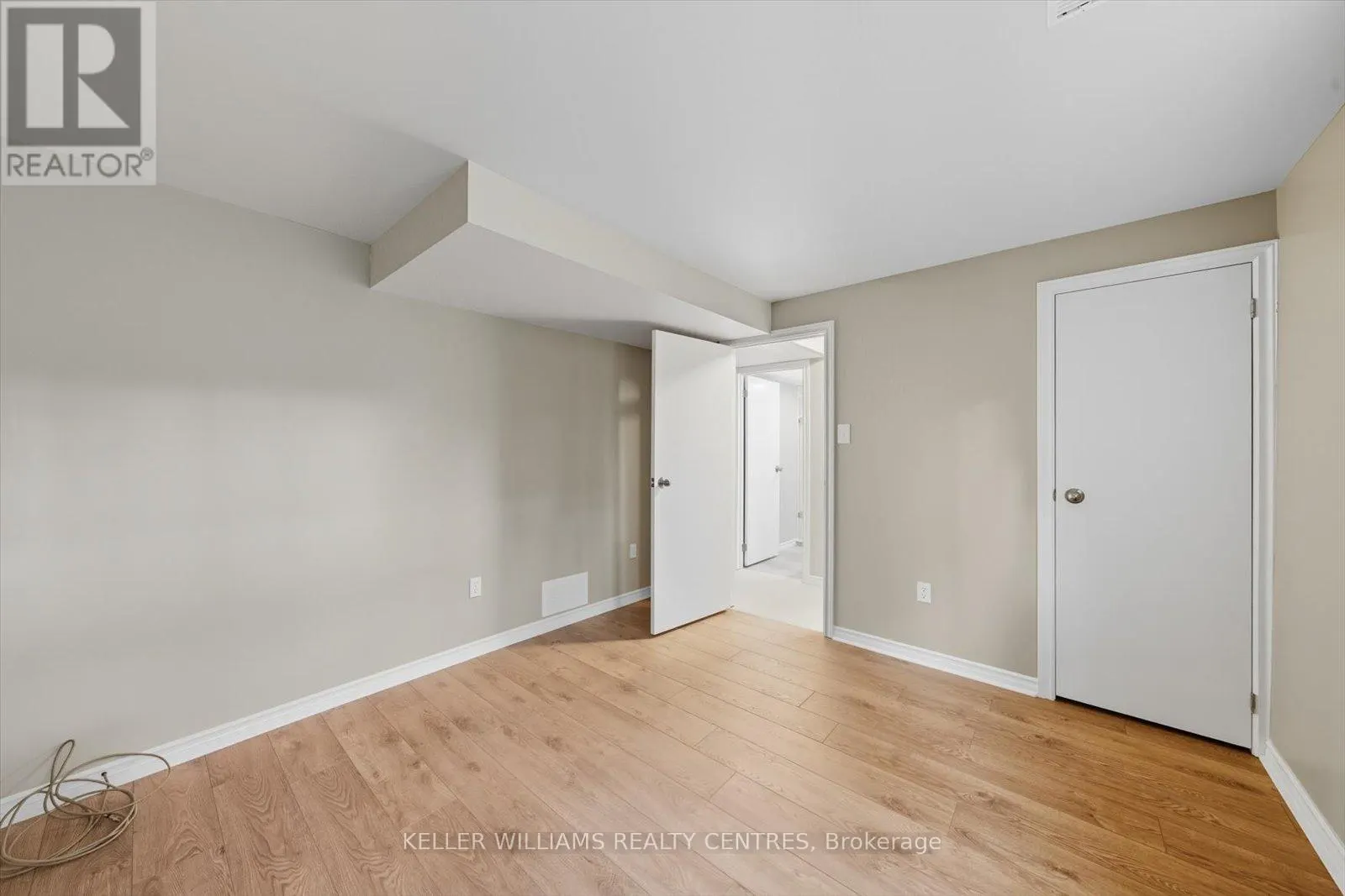 21 VALENTINI AVENUE