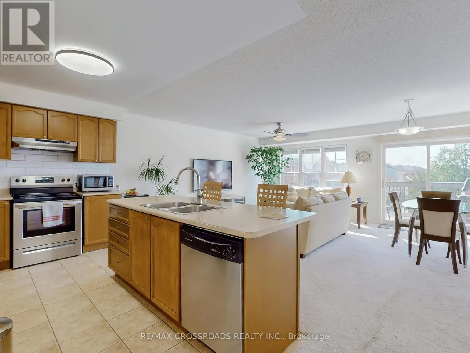 2723 BUR OAK AVENUE
