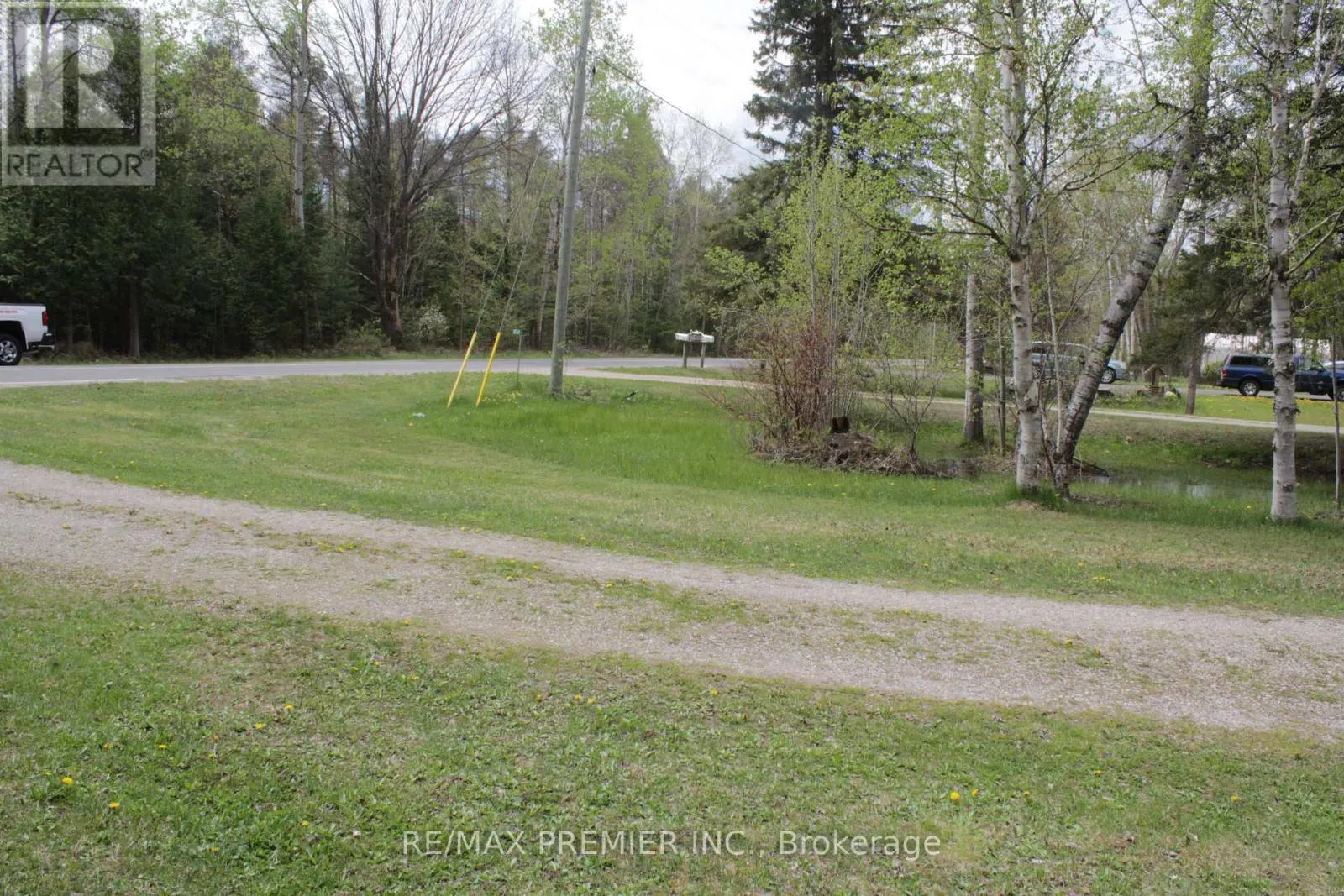 5258 30TH SIDE ROAD