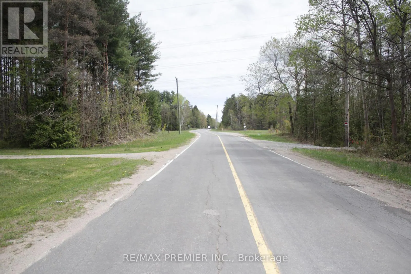 5258 30TH SIDE ROAD