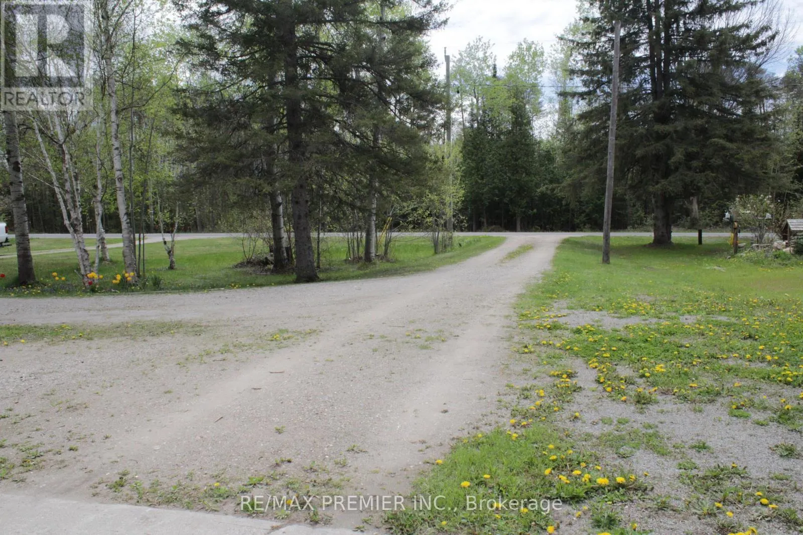 5258 30TH SIDE ROAD