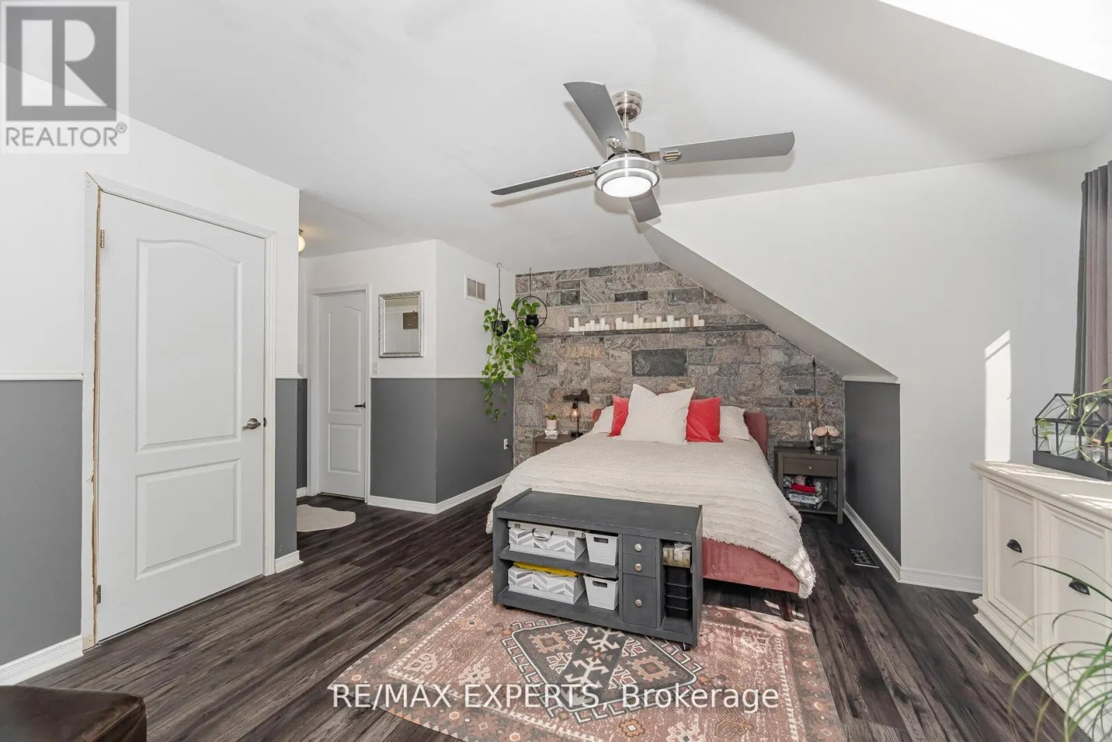 1311 COLEMAN CRESCENT