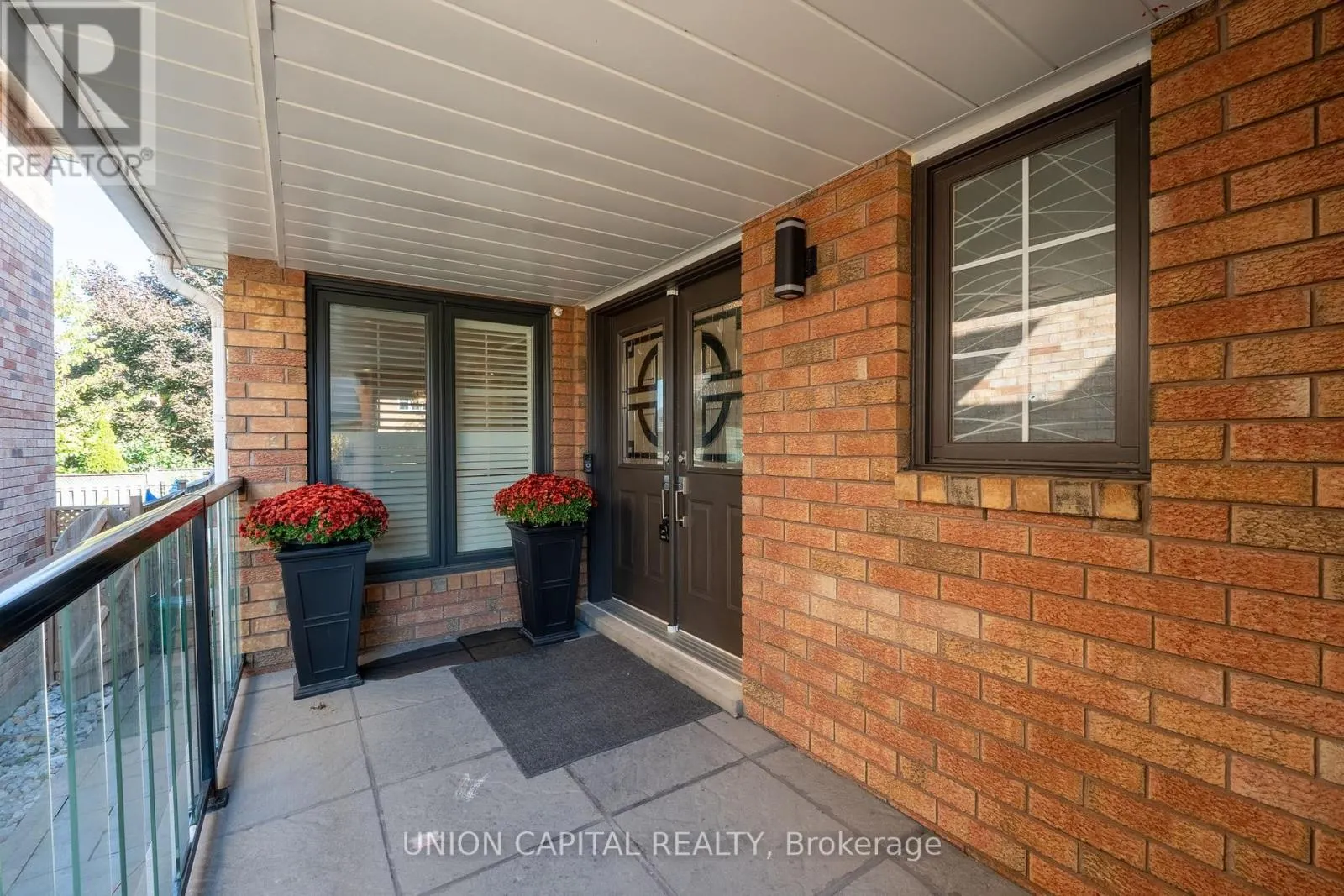 27 TRENT STREET