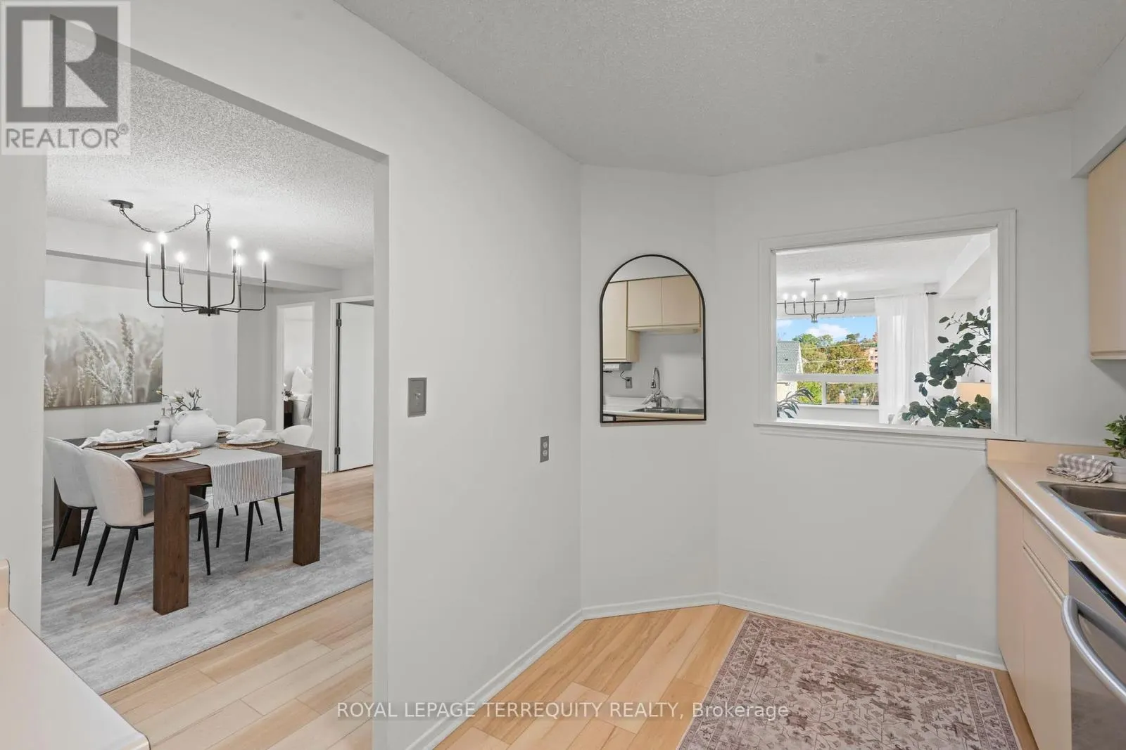 304 - 41 ASH STREET