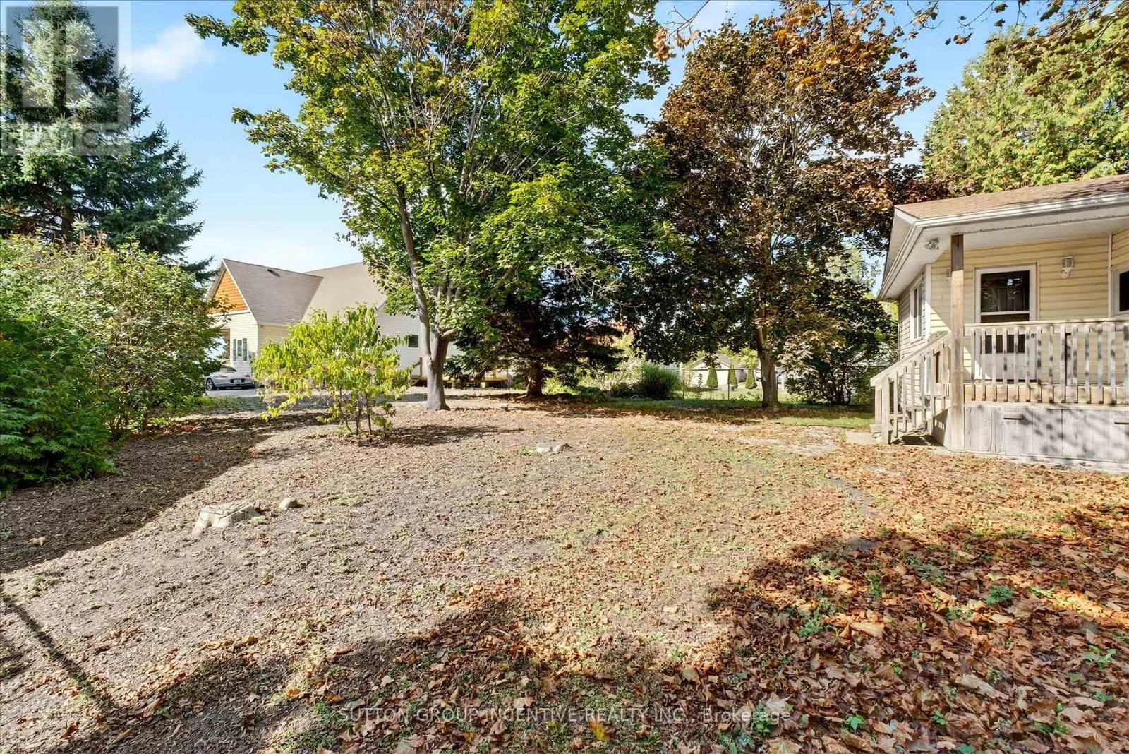 183 LAKE DRIVE N
