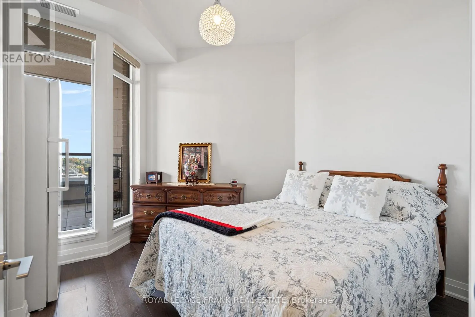 712 - 25 BAKER HILL BOULEVARD, #712