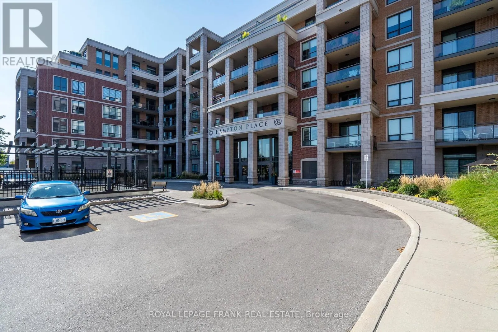 712 - 25 BAKER HILL BOULEVARD, #712