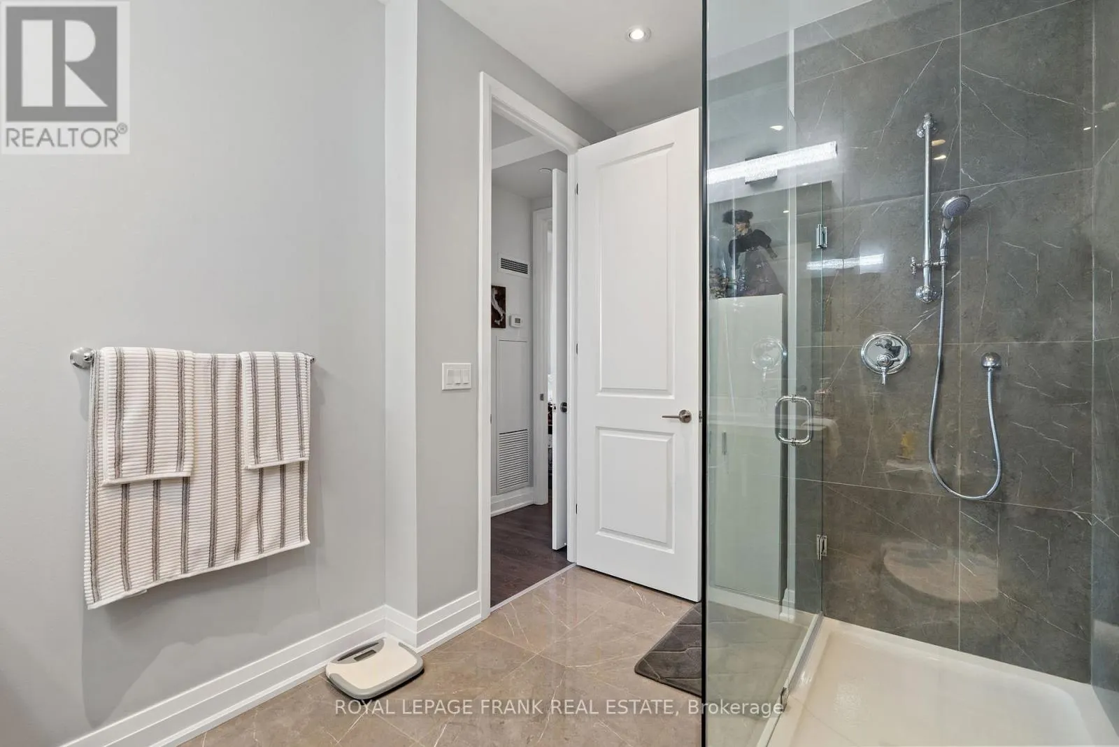 712 - 25 BAKER HILL BOULEVARD, #712